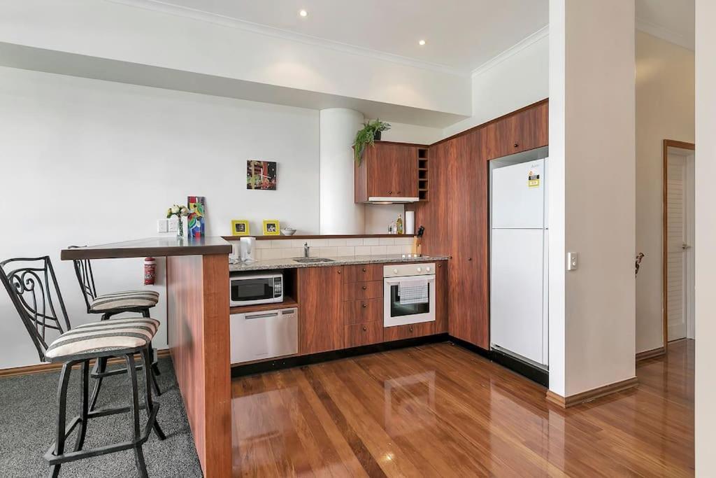 Spacious One Bedroom Apartment On Princes Wharf Auckland Bagian luar foto