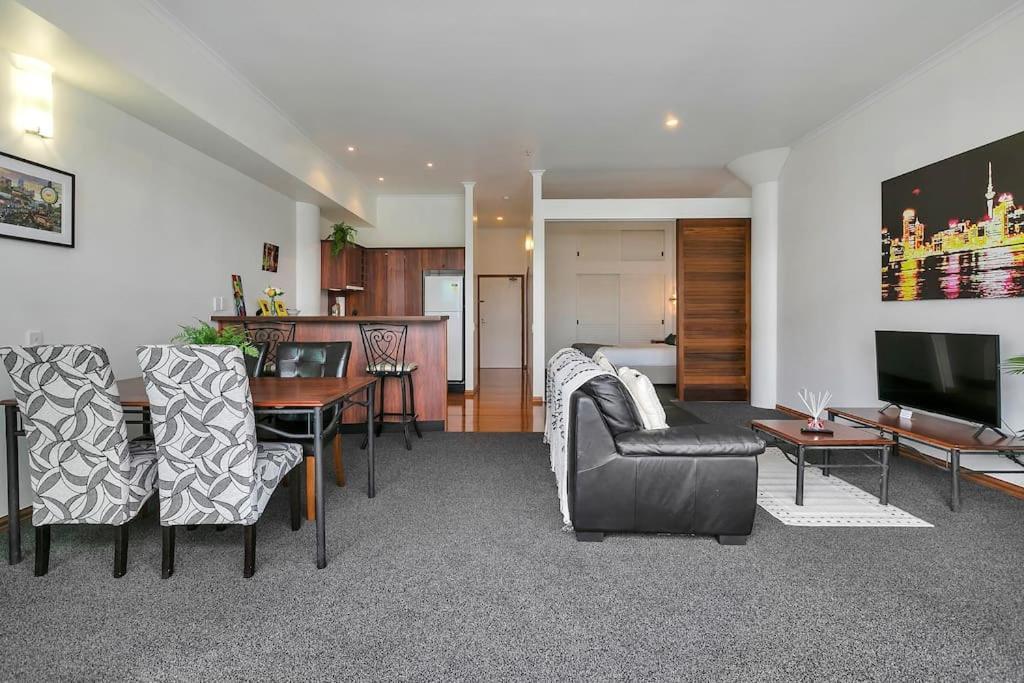 Spacious One Bedroom Apartment On Princes Wharf Auckland Bagian luar foto