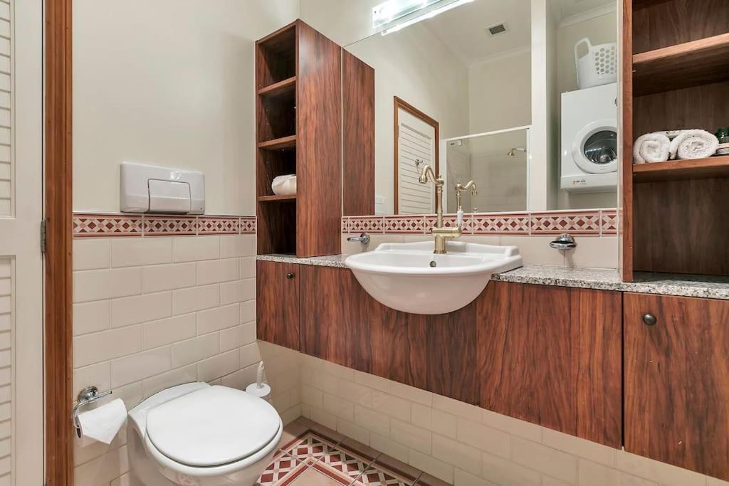 Spacious One Bedroom Apartment On Princes Wharf Auckland Bagian luar foto