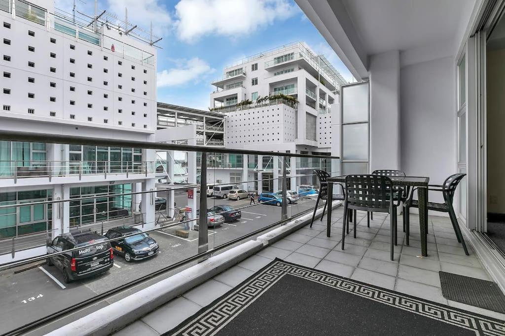 Spacious One Bedroom Apartment On Princes Wharf Auckland Bagian luar foto